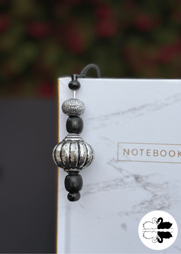 Black & White Bookmarks